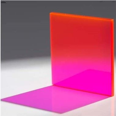 Fluorescenčné listy z plexiskla